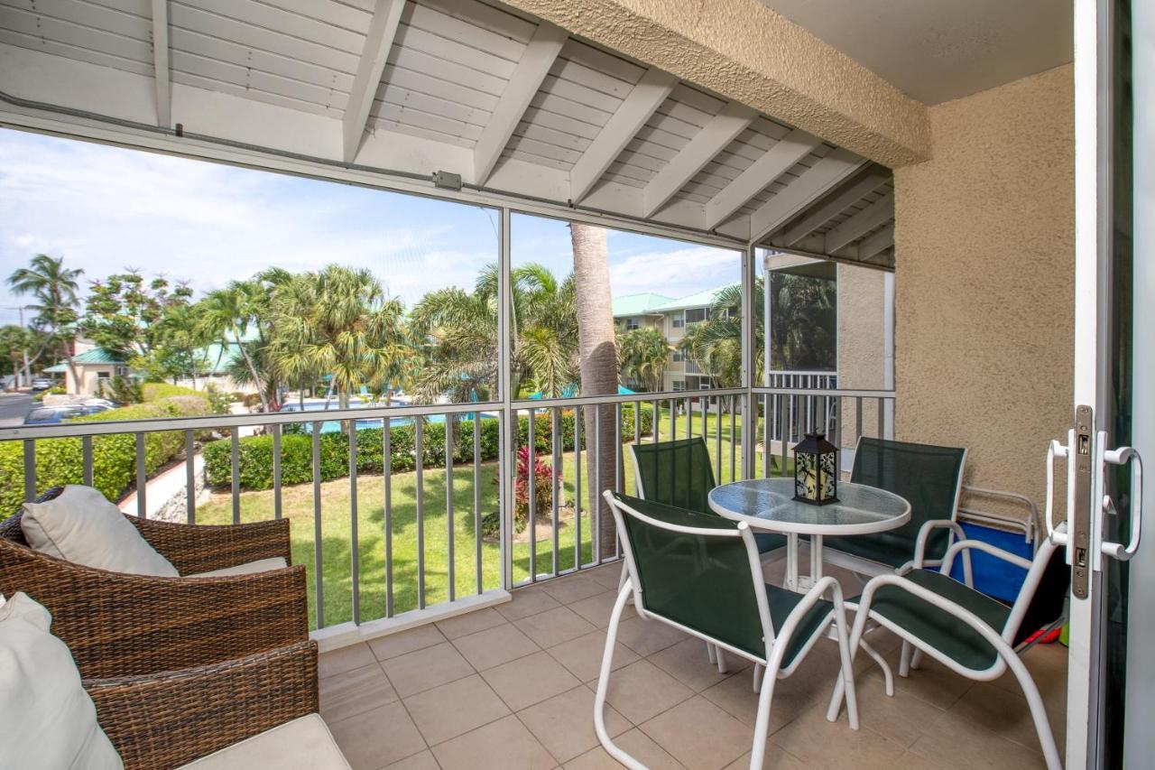 Beach Living At Plantation Village Blgs George Town Eksteriør bilde