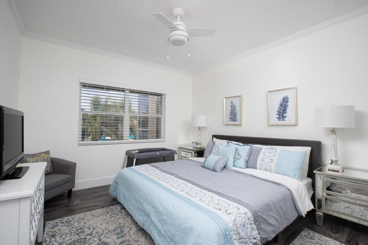 Beach Living At Plantation Village Blgs George Town Eksteriør bilde